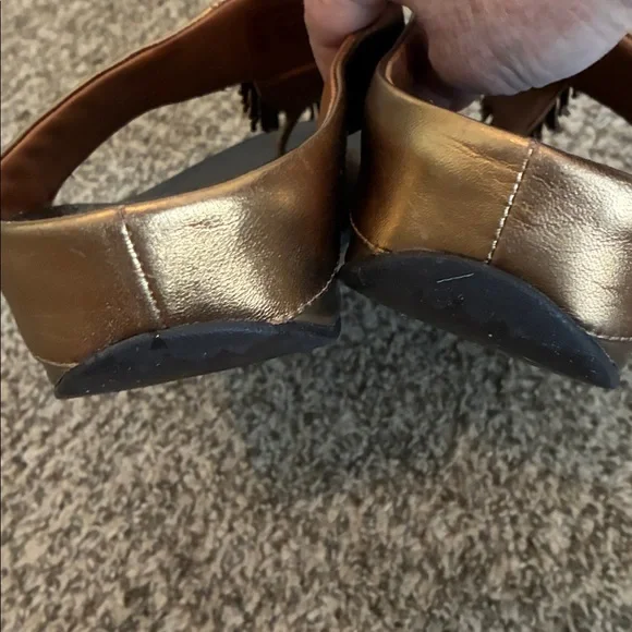 FitFlop Bronze Rumba Cha Cha Wedge Flip Flops Sandals SZ 8 - Picture 5 of 6